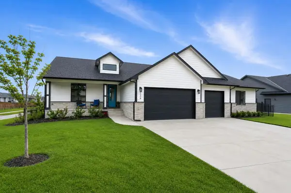 226 S Wellcrest, Goddard, KS 67052