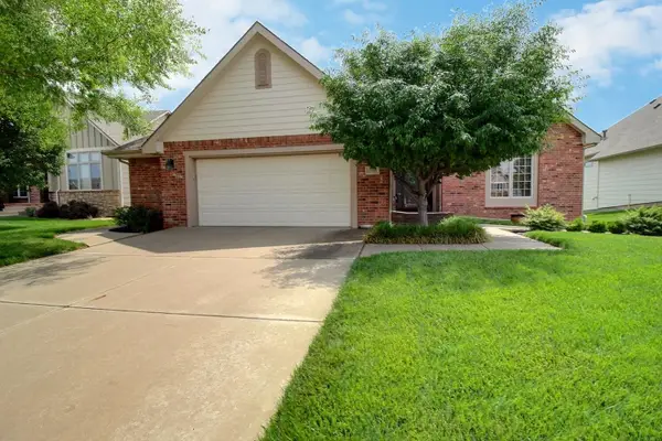 2300 N Sawgrass Circle, Derby, KS 67037
