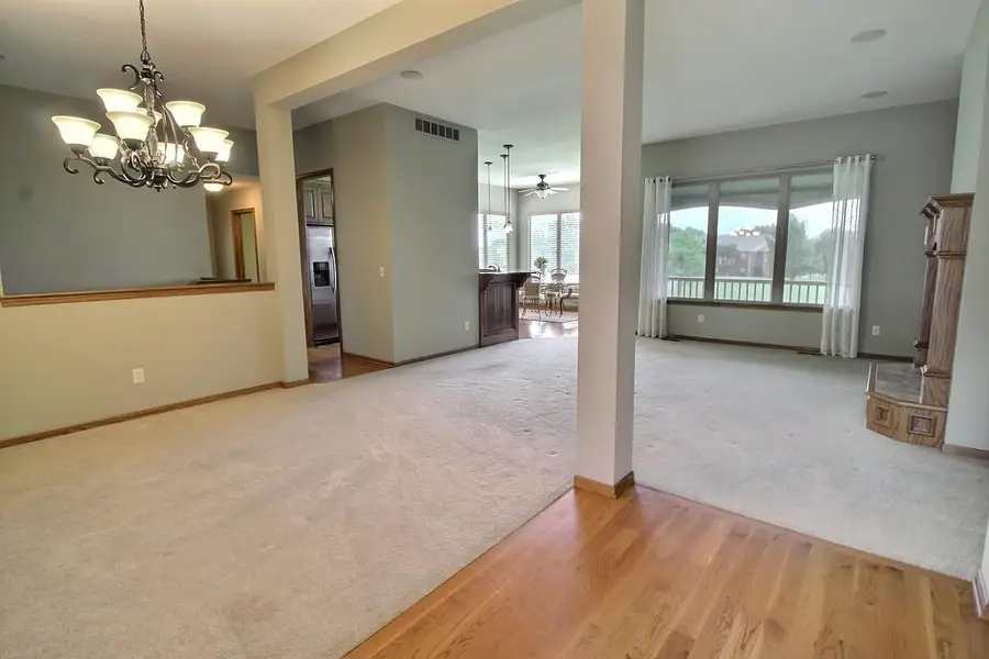 2300 N Sawgrass Circle, Derby, KS 67037 - #3