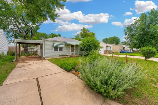 1014 S Edwards Ave, Wichita, KS 67213