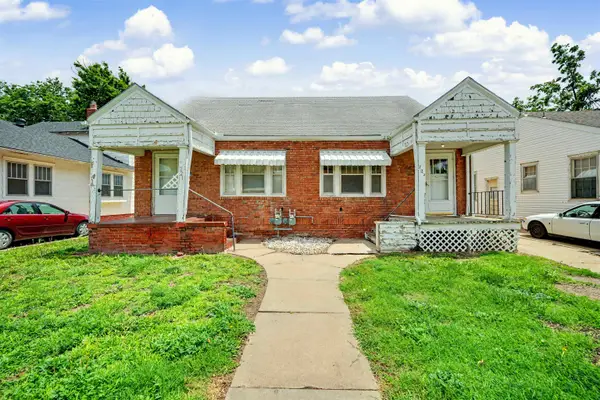 221 Baker St, Salina, KS 67401