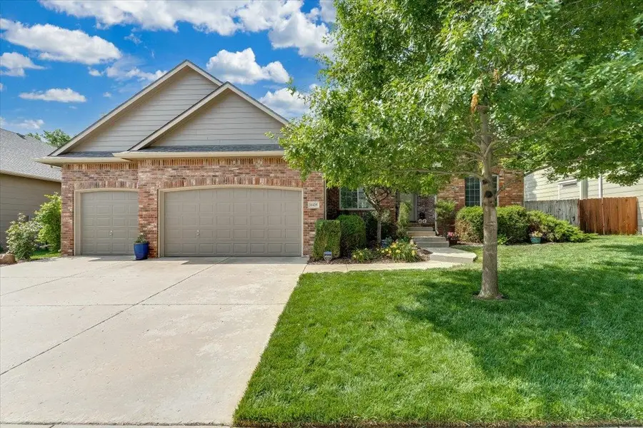 1425 E Summerlyn Drive, Derby, KS 67037 - #2