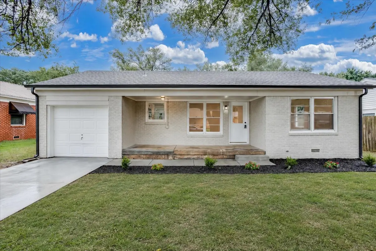 1238 N Derby Ave, Derby, KS 67037 - #1
