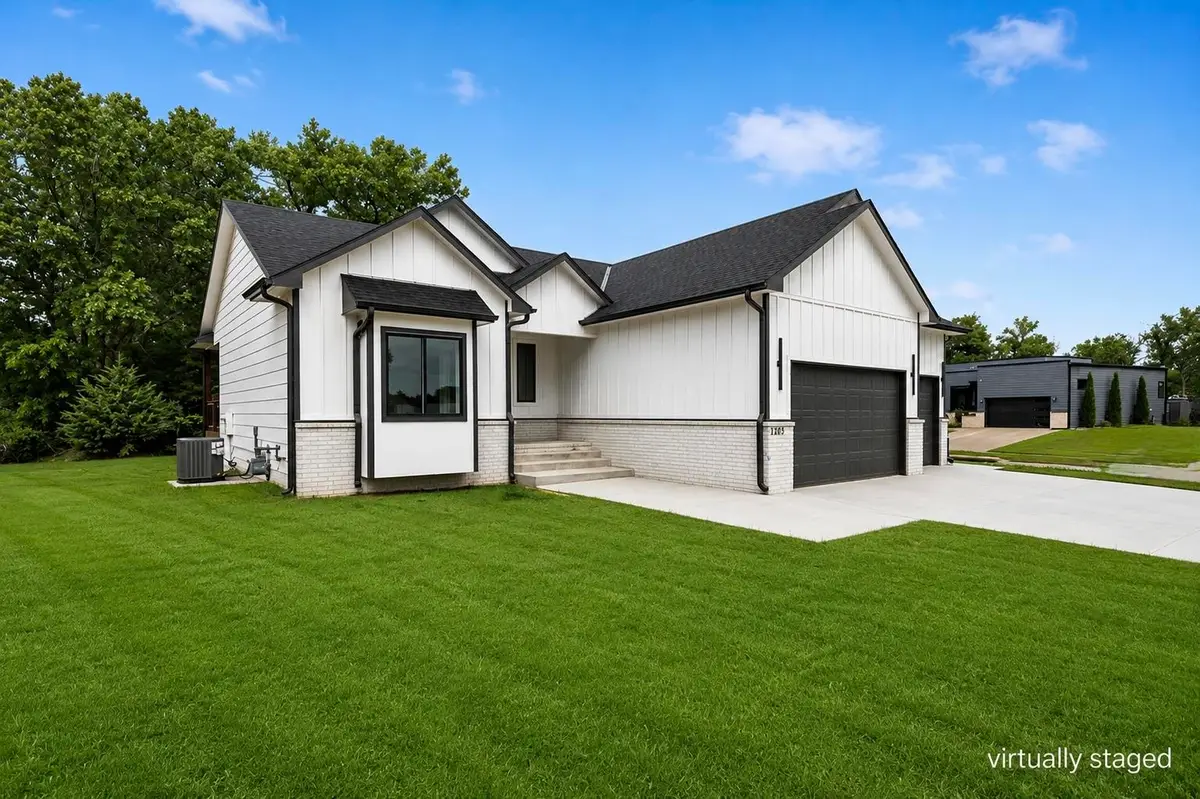 1203 E Maywood Ct, Wichita, KS 67216 - #1