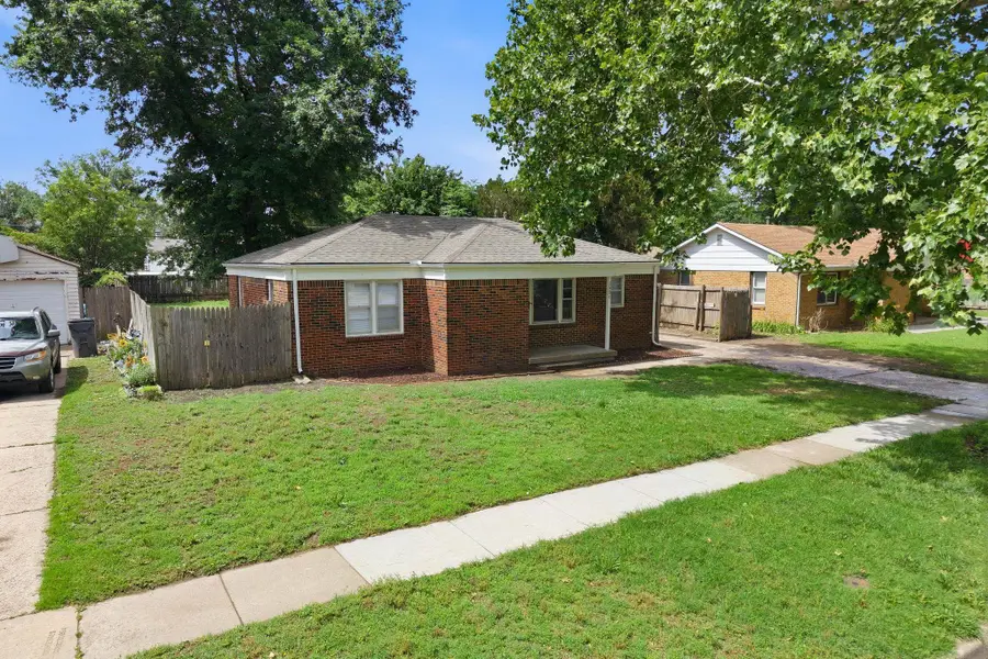 1531 E Crowley, Wichita, KS 67216 - #3