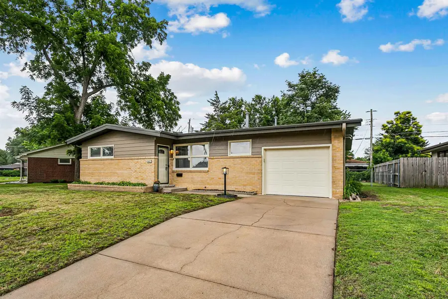 2427 W Wilson, Wichita, KS 67204 - #2