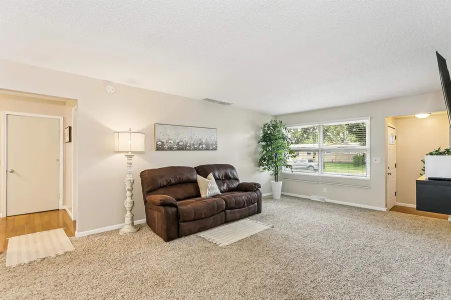 2427 W Wilson, Wichita, KS 67204 - #3
