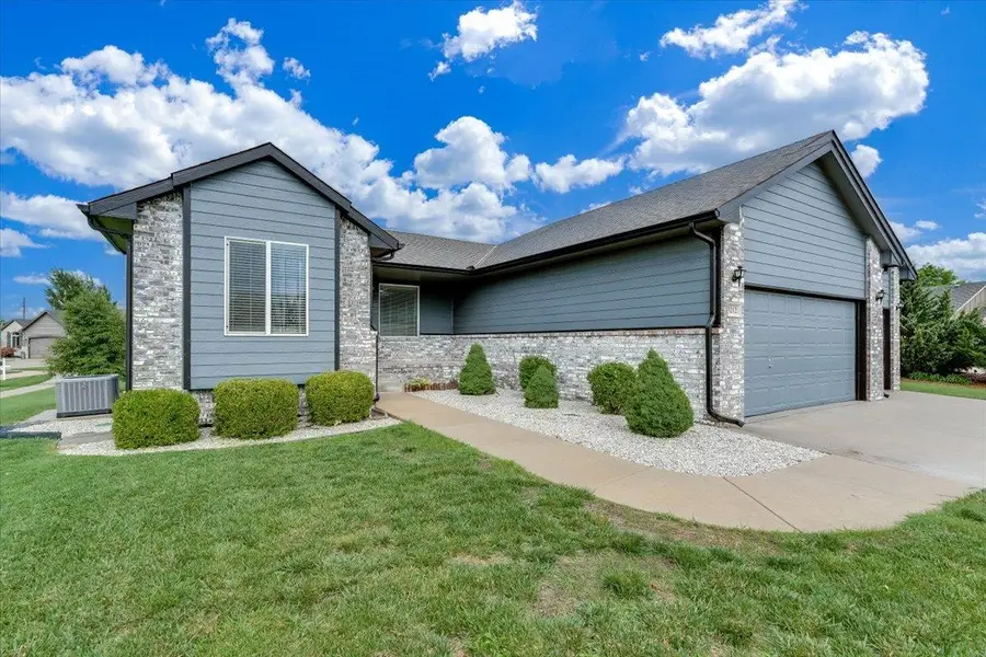 3212 N Whittier St, Derby, KS 67037 - #3