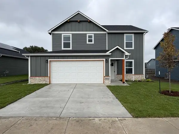 9210 E Hurst St, Wichita, KS 67210