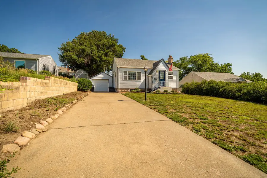 825 W 10th, Concordia, KS 66901 - #3