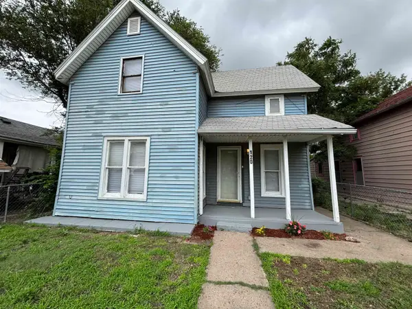 120 W 6th Avenue, Hutchinson, KS 67501