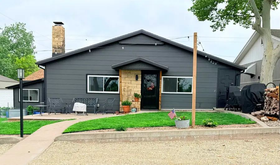 20 Lakeshore Dr, Marion, KS 66861 - #2