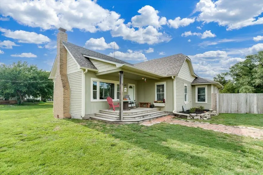 307 Ohio Ave, Burns, KS 66840 - #3