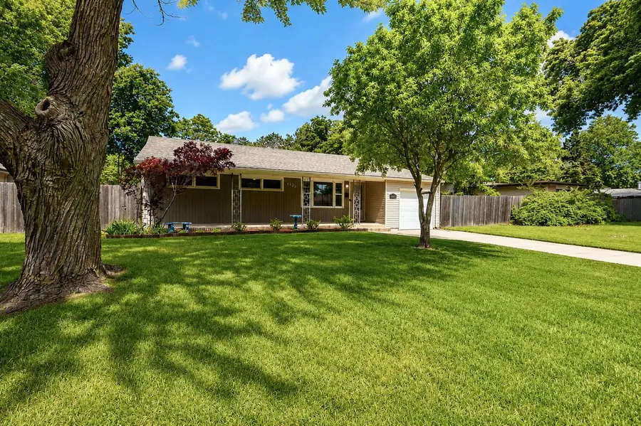 1121 N Ridgewood, Wichita, KS 67208 - #3