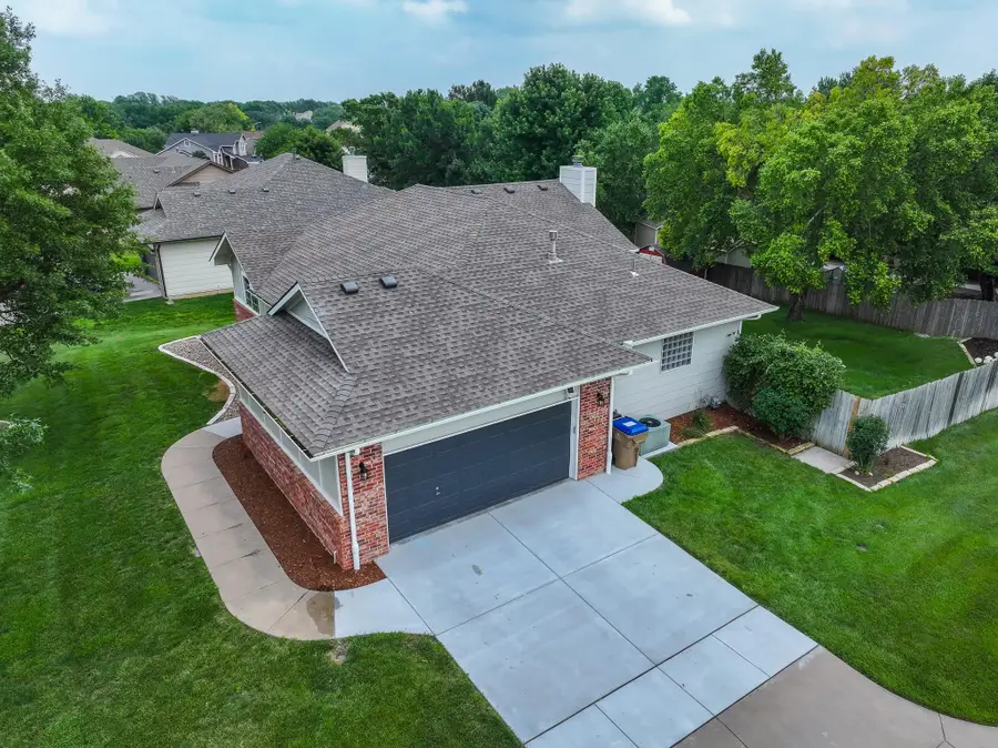 309 N Oakmont Ct, Andover, KS 67002 - #2