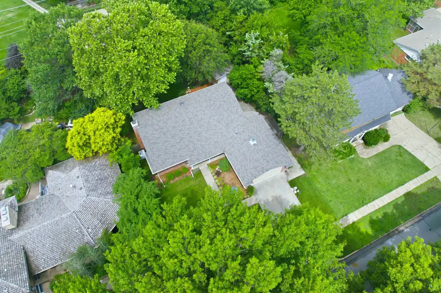 411 N Armour Ave, Wichita, KS 67206 - #2