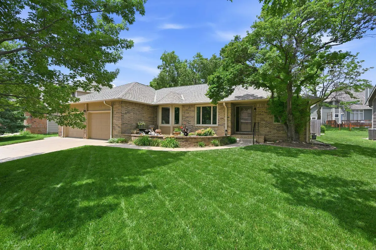 1319 N Coachhouse Ct, Wichita, KS 67235 - #1