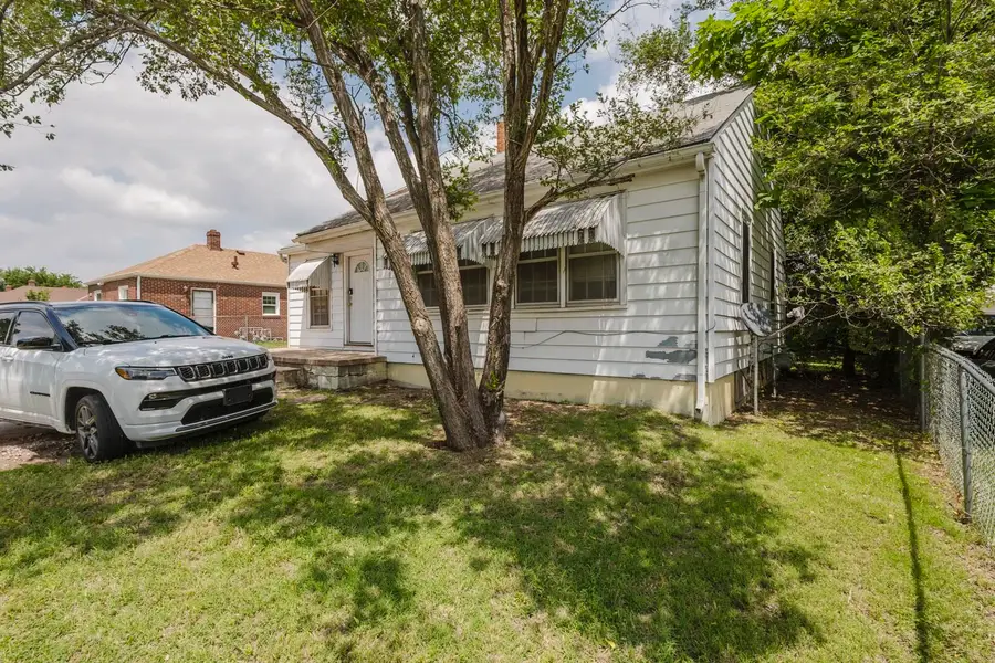 808 N Oliver Ave, Wichita, KS 67208 - #2