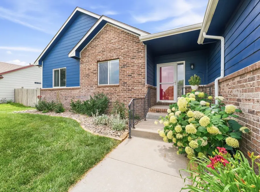 1755 W Saddle Brooke, Haysville, KS 67060 - #3