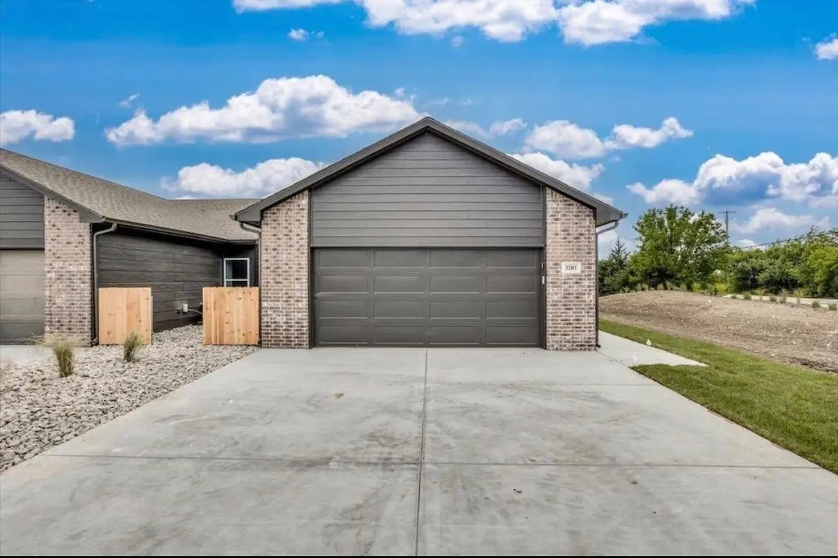 3207 E Thunder, Wichita, KS 67220 - #1