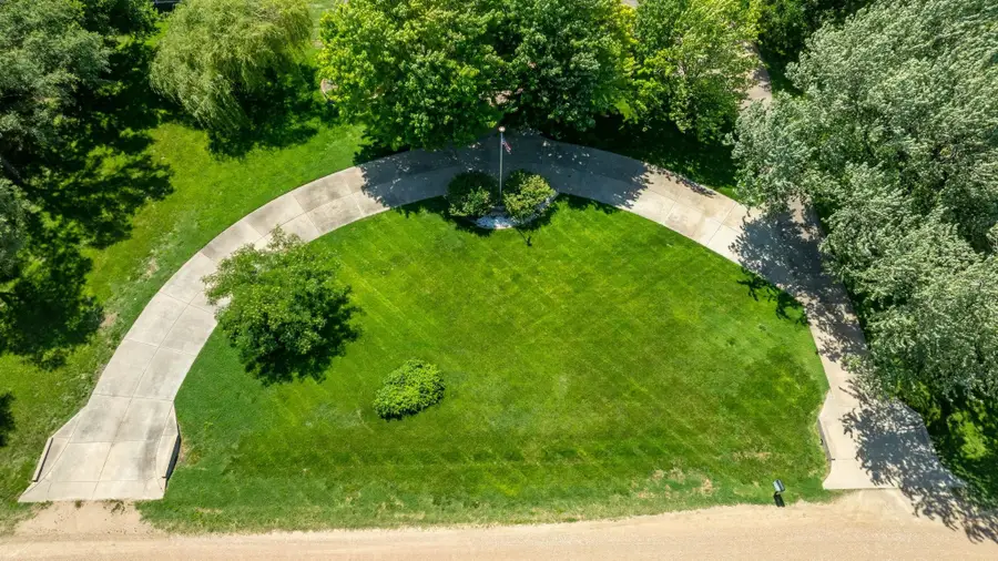 8425 S Lulu Ave, Haysville, KS 67060 - #3