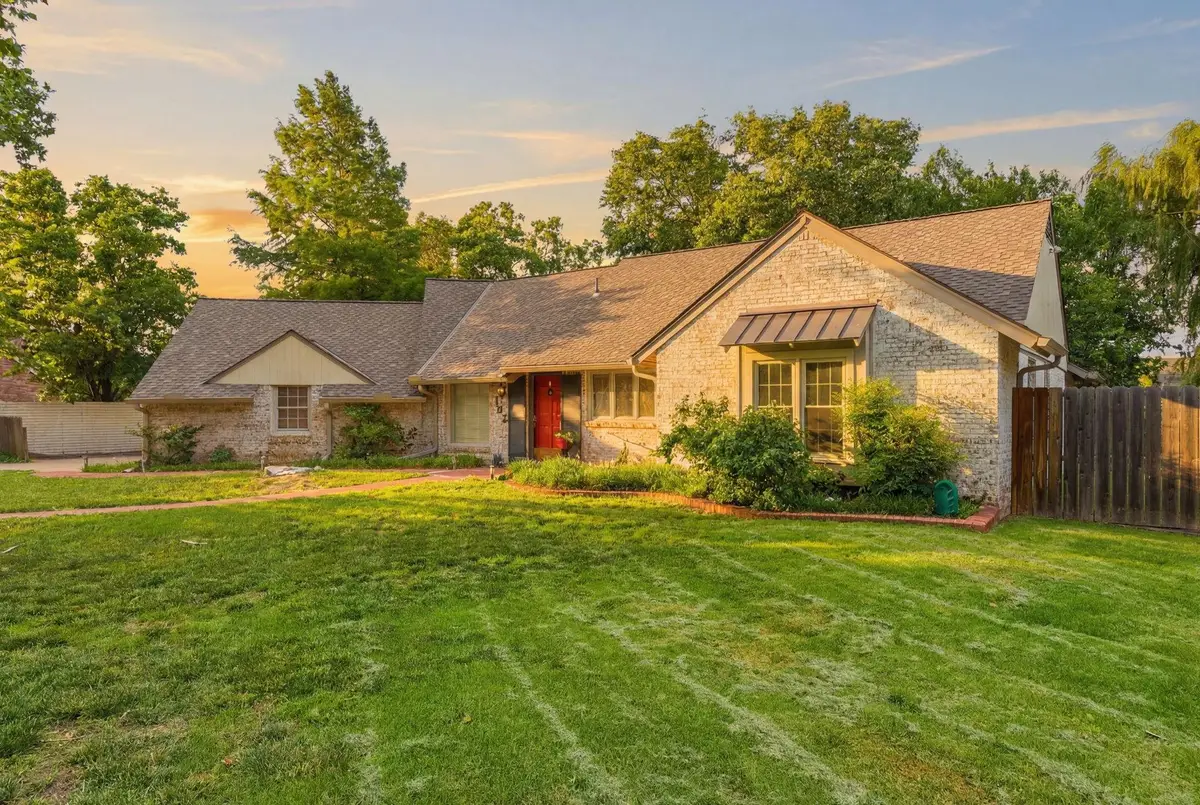 102 S Bonnie Brae, Wichita, KS 67207 - #1