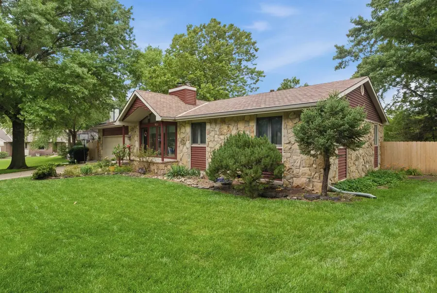 931 N Toh N Hah Ct, Wichita, KS 67212 - #3