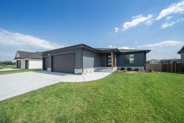 3441 S Linden Ct, Wichita, KS 67210