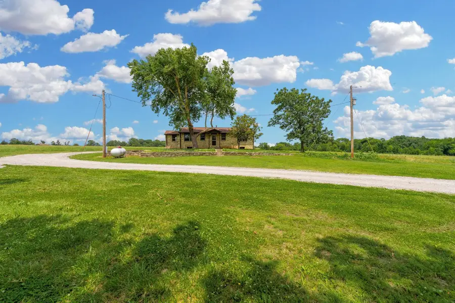 14464 172nd Rd, Winfield, KS 67156 - #3
