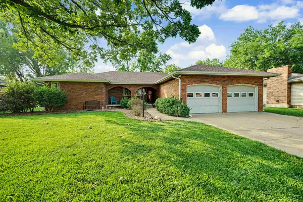 2419 Stewart Ln., Salina, KS 67401-3734