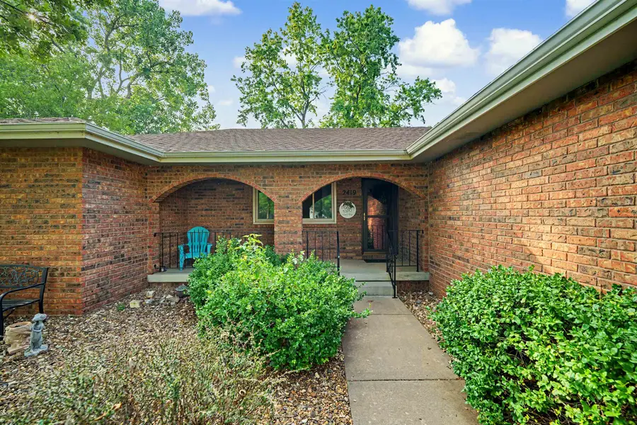 2419 Stewart Ln., Salina, KS 67401-3734 - #2