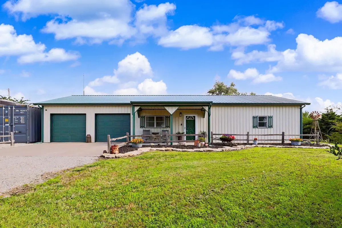 9190 SE Turkey Creek Rd, Leon, KS 67074 - #1