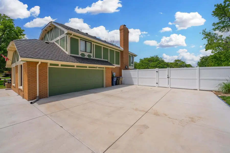 14710 E Willowbend Cir, Wichita, KS 67230 - #3