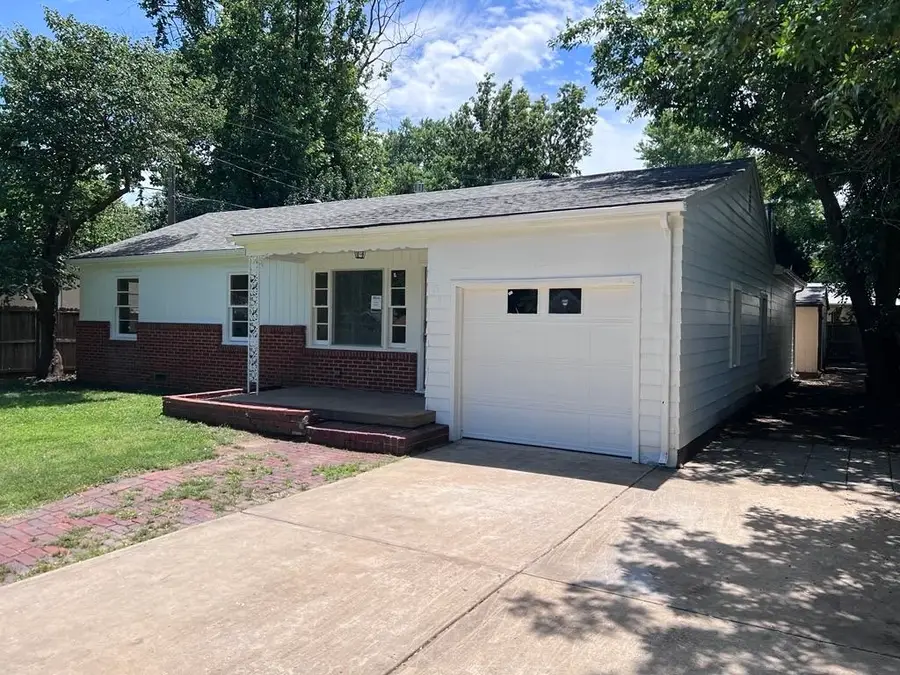 617 W 4th, Haysville, KS 67060 - #3