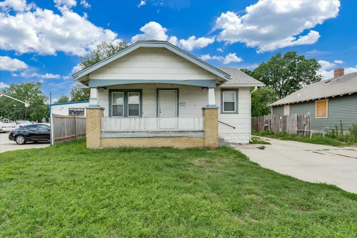 2043 S Broadway Ave, Wichita, KS 67211 - #1