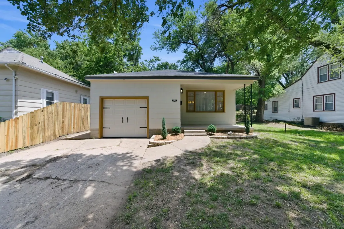 636 S Rutan Ave, Wichita, KS 67218 - #1
