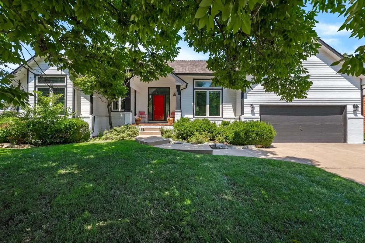 8024 E Greenbriar Ct, Wichita, KS 67226 - #1