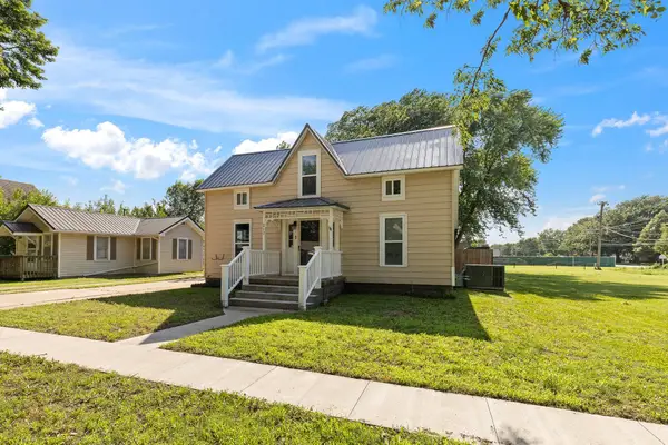 217 N Emporia St, Haven, KS 67543