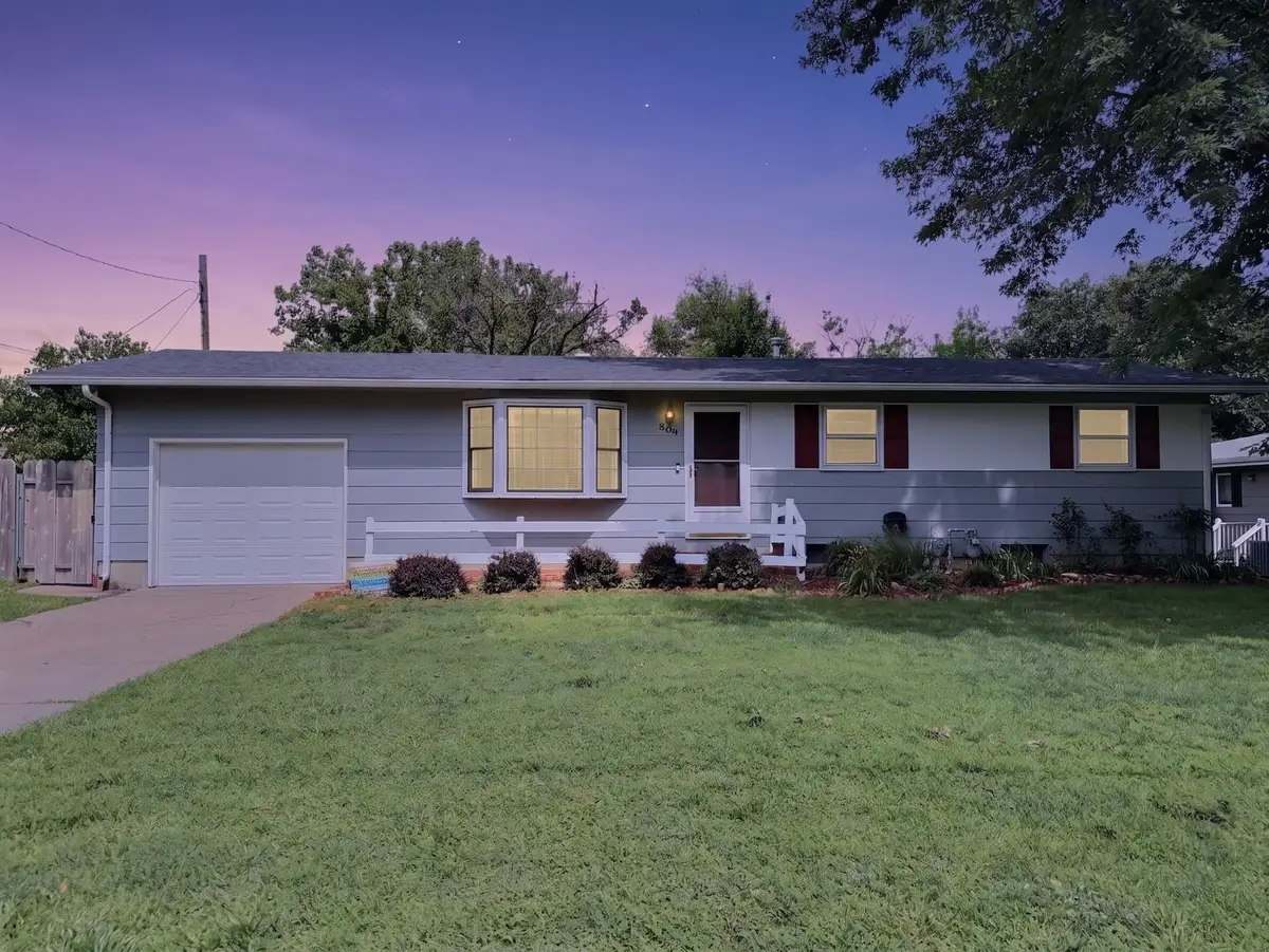 804 N Mclain Ave, Newton, KS 67114 - #1