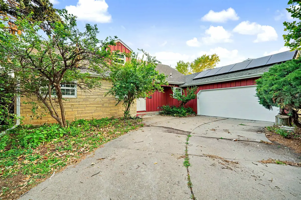 414 E Wayne, Salina, KS 67401 - #1