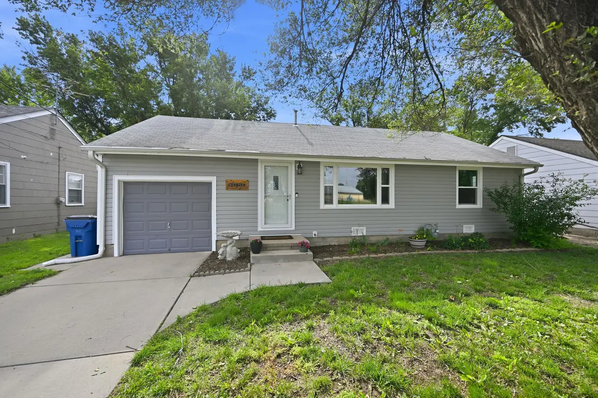 3050 N Coolidge Ave, Wichita, KS 67204 - #1