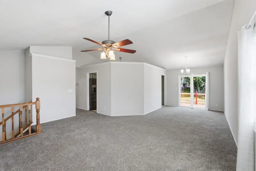 218 E Oak Meadows Rd, Derby, KS 67037 - #3