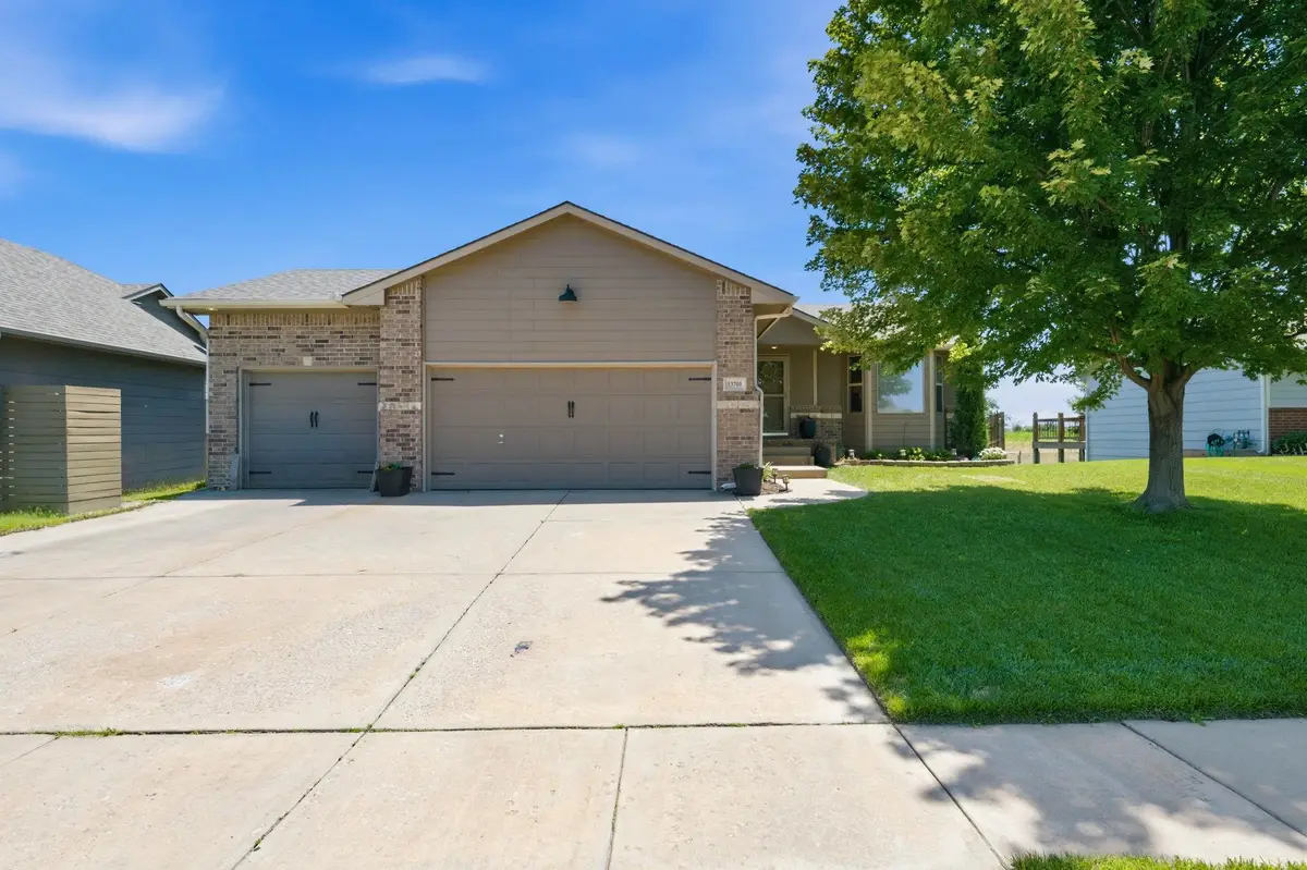 13701 W Lost Creek St, Wichita, KS 67235 - #1