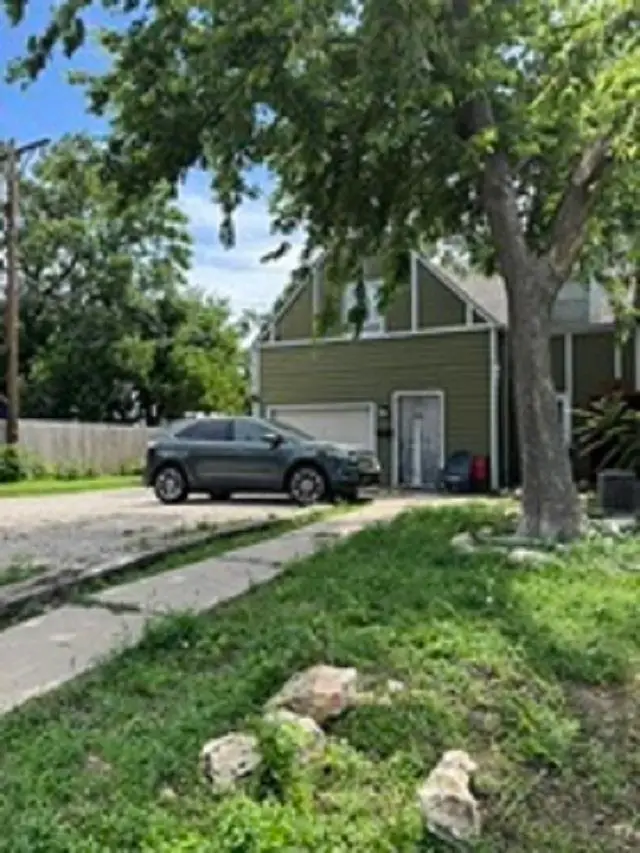 410-414 Harrison, Newton, KS 67114 - #2