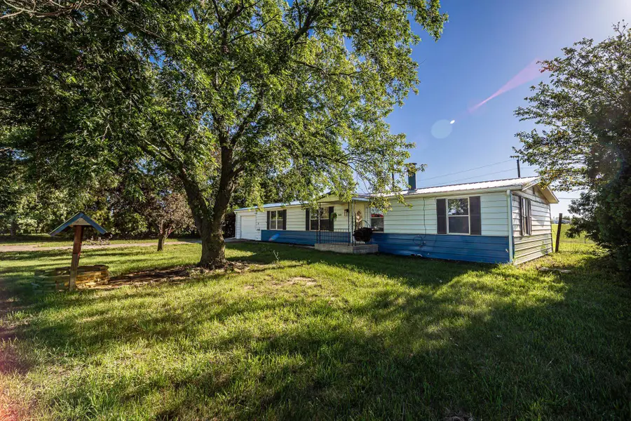 1685 N 154th Rd, Concordia, KS 66901 - #2