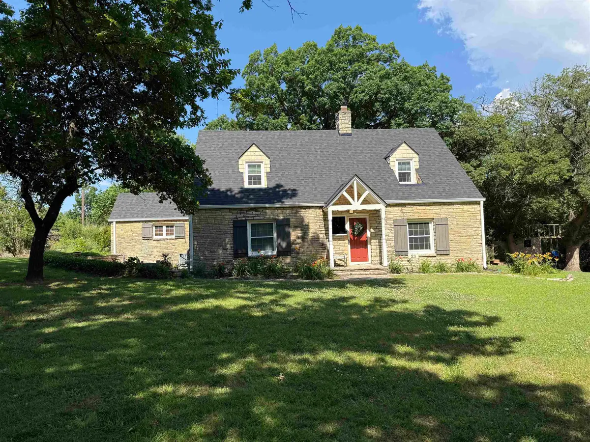 23 Crestwood Dr., Arkansas City, KS 67005 - #1