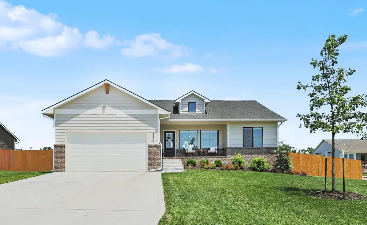3401 S Linden Ct, Wichita, KS 67210 - #1