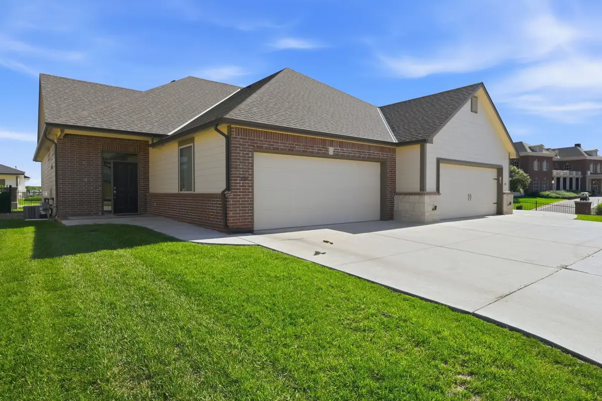 818 N Mccloud Cir #109, Andover, KS 67002 - #1