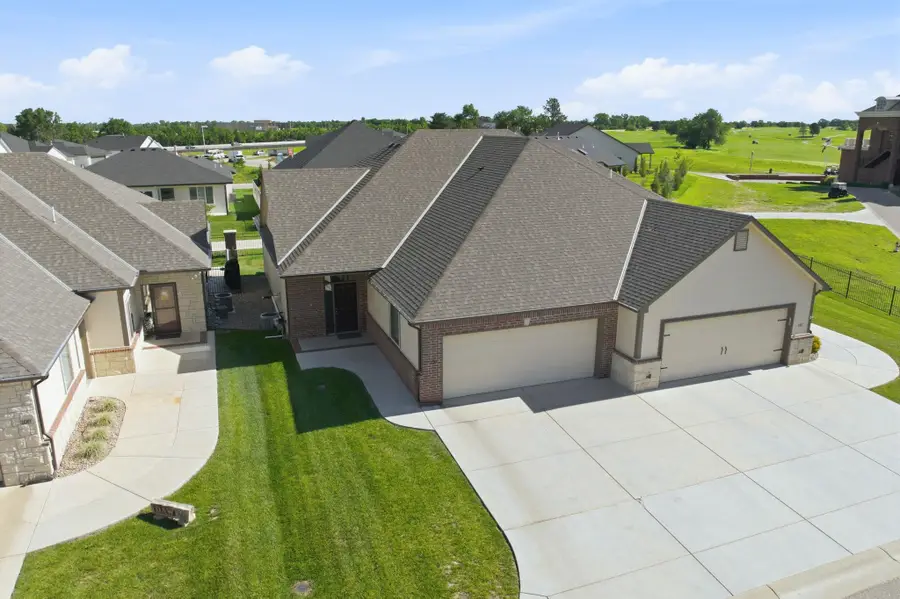818 N Mccloud Cir #109, Andover, KS 67002 - #3