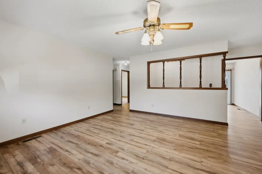 206 E 1st Ave, Cheney, KS 67025 - #3